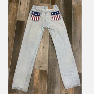VINTAGE 1988 501 LEVI'S HAND PAINTED FLAG 501 XX Mens (Actual 26x32.5) Jean